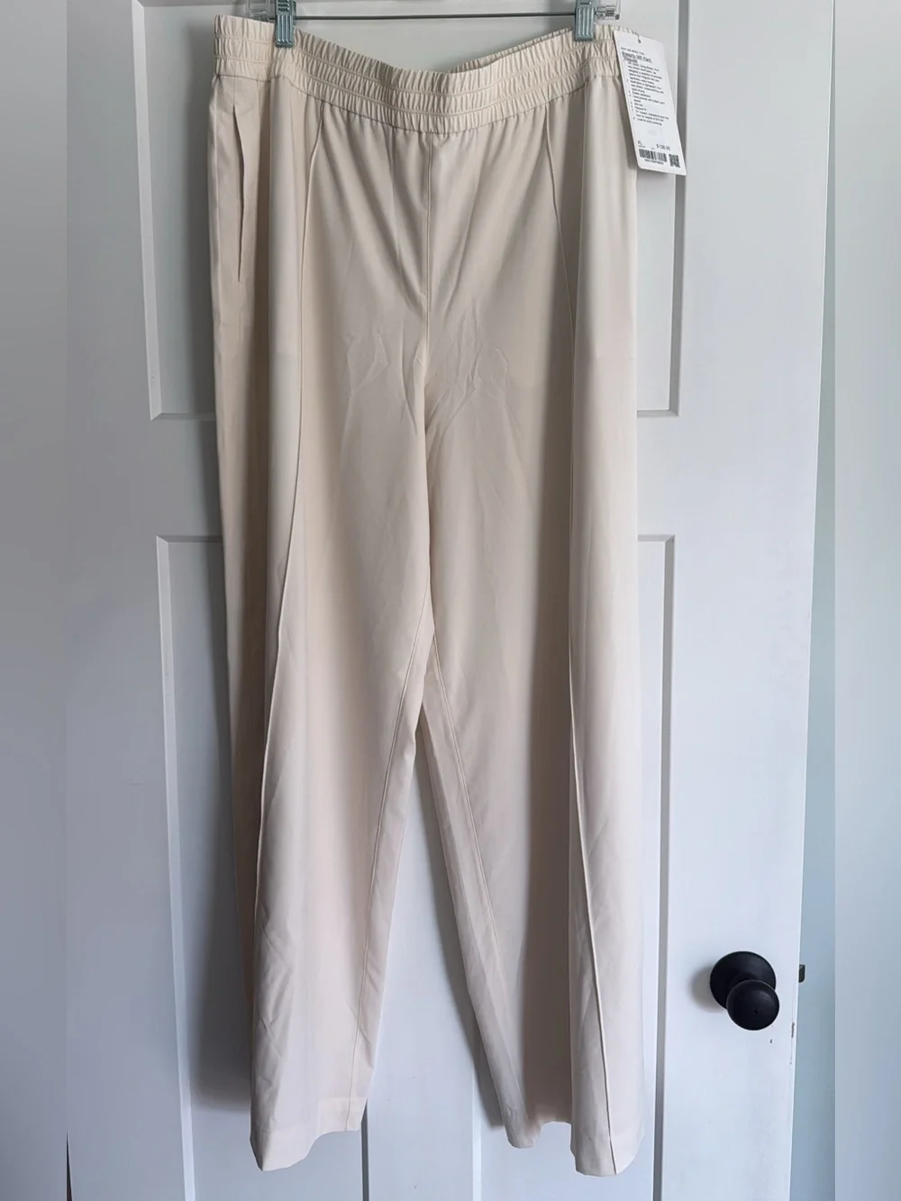 Lululemon XL Breezily Mid Rise 31